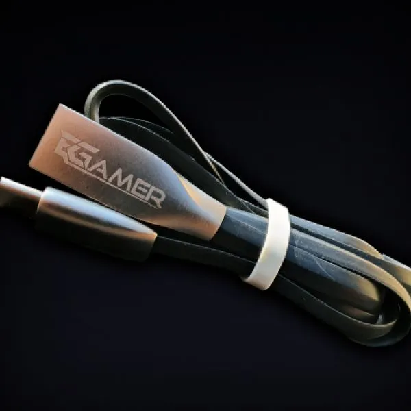 EGamer USB‑C kabel za brzo punjenje i prijenos podataka, ravni dizajn protiv petljanja, ojačani konektori